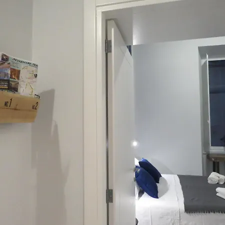 L'arco E Il Vico 4* נאפולי