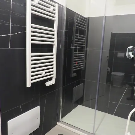 L'arco E Il Vico Νάπολη