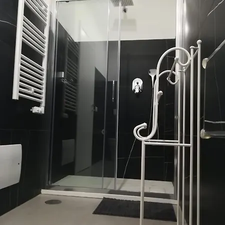 L'arco E Il Vico 4* Nápoly