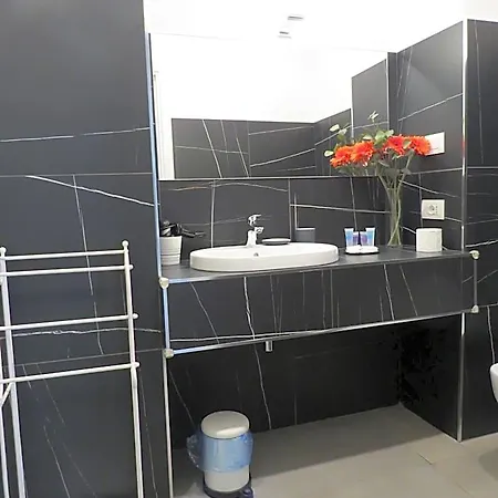 L'arco E Il Vico 4* Неаполь