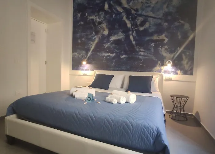 L'arco E Il Vico Неаполь