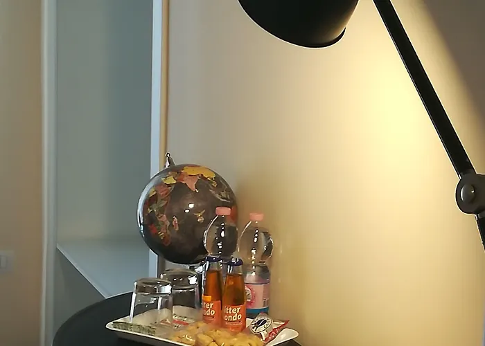 L'arco E Il Vico 4* Неаполь