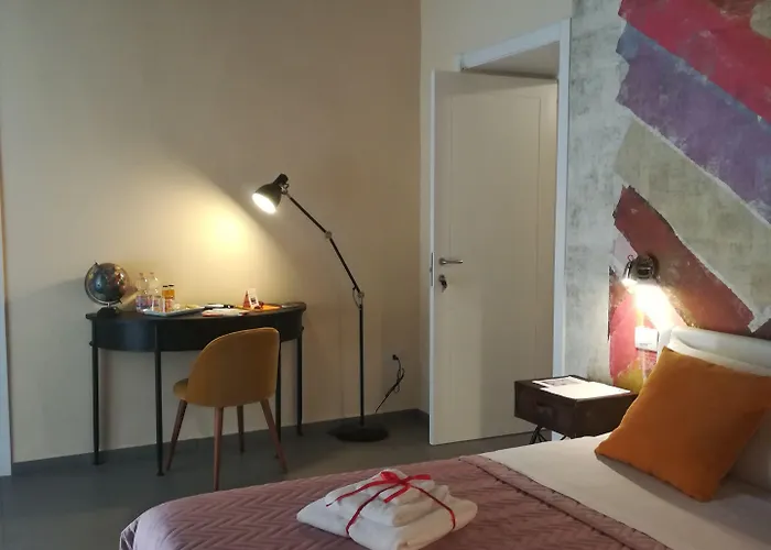 L'arco E Il Vico Неаполь