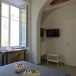L'arco E Il Vico 4*