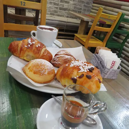 L'arco E Il Vico Alojamento de Acomodação e Pequeno-almoço 4*